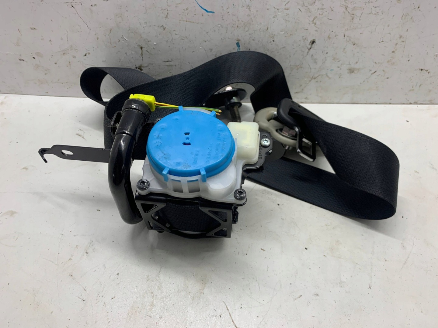 tension belt safety left front TK-AH2-EH939 MAZDA CX5 CX-5 (2012-2015)