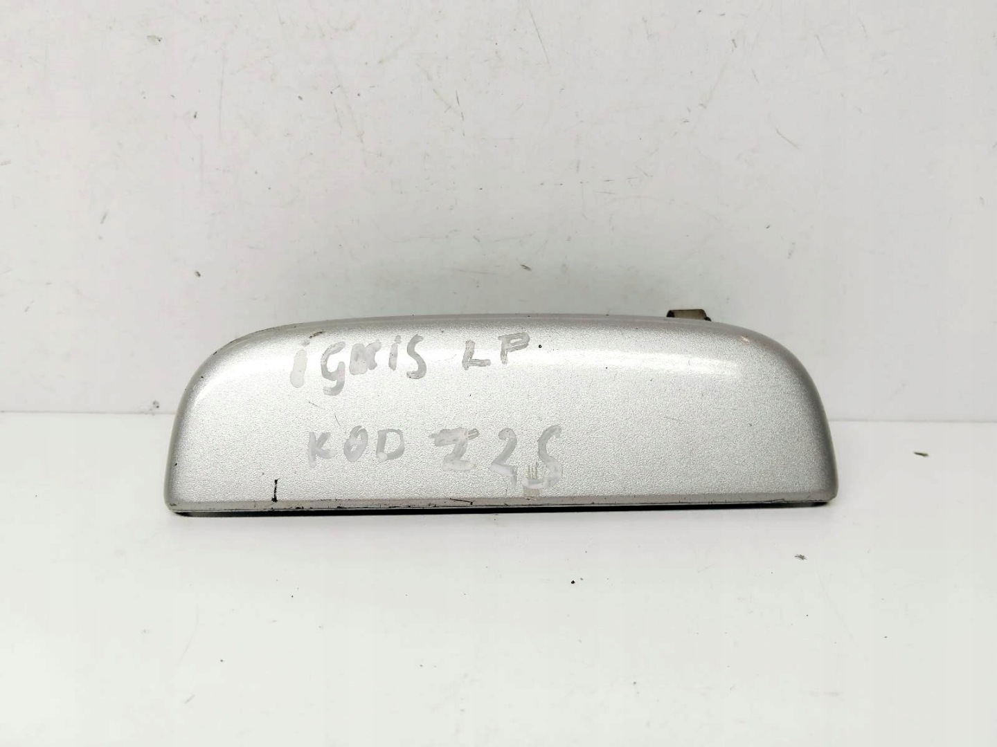 handle door left front SUZUKI IGNIS 1.3 16V 03r original Lak Z2S