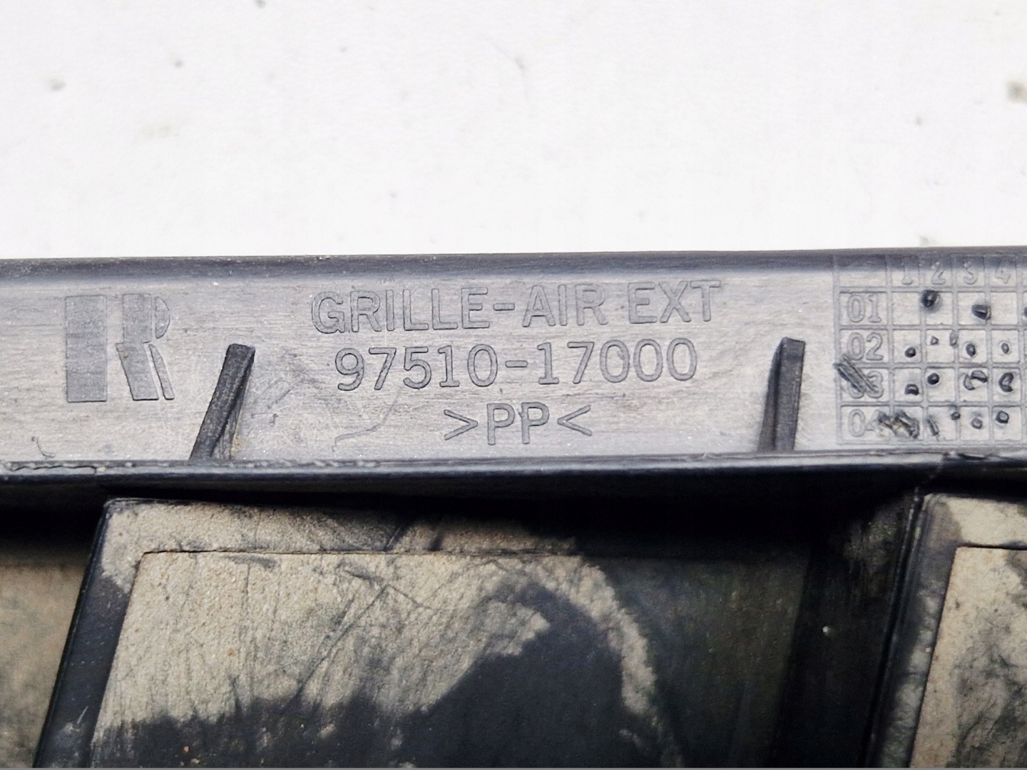 grid WENTYLACYJNA bodywork left rear part HYUNDAI I30 1 2009 ROK HB 5D