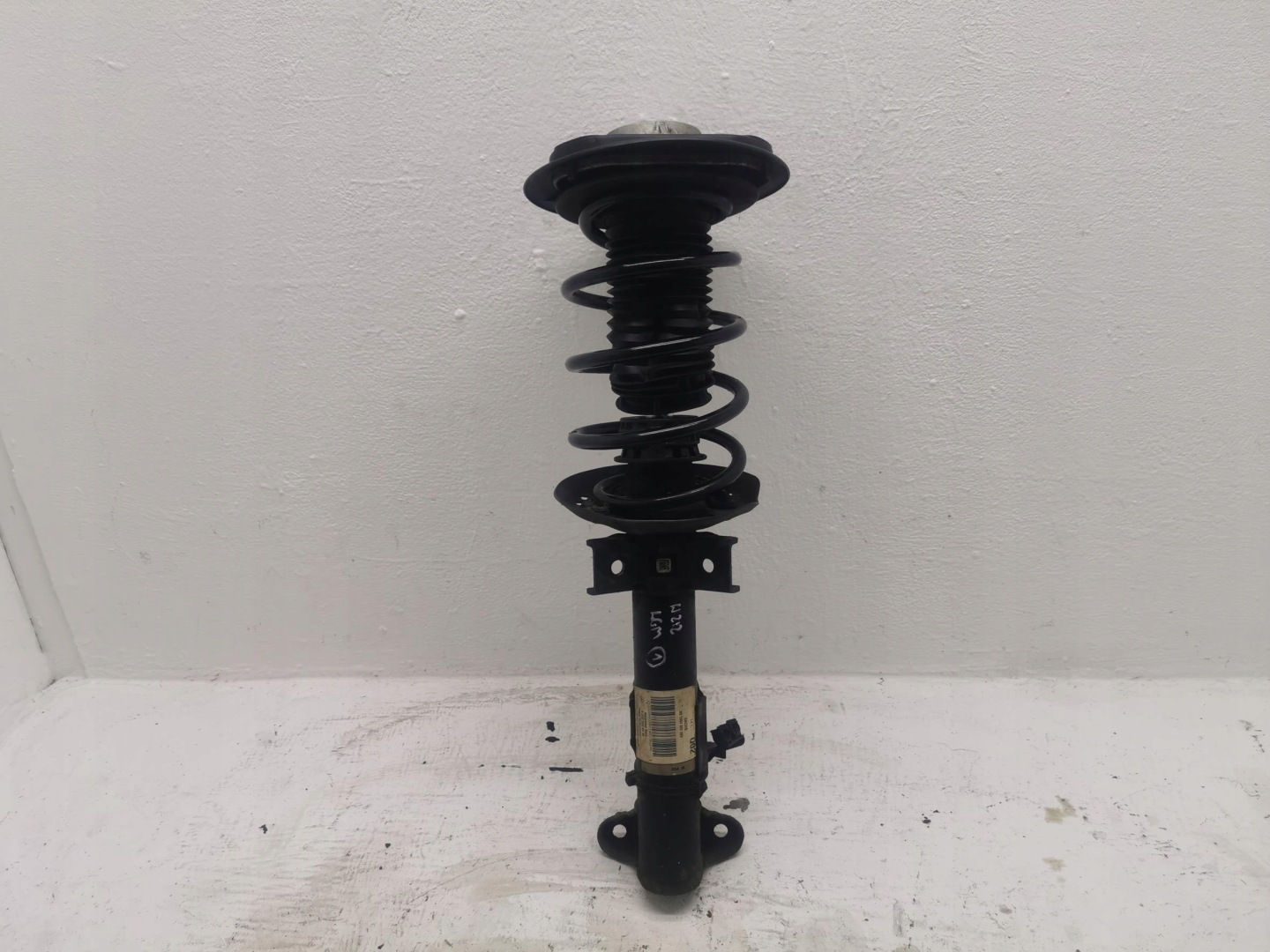 shock absorber front MERCEDES E-KLASA W212 08-16