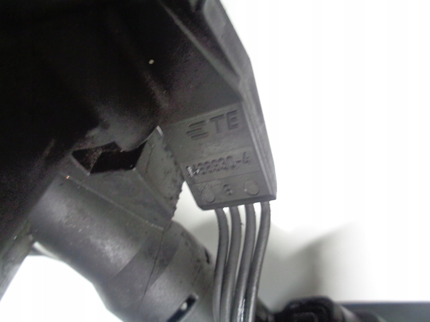 PEUGEOT 1.6HDI WYSPRZEGLIK 1468930