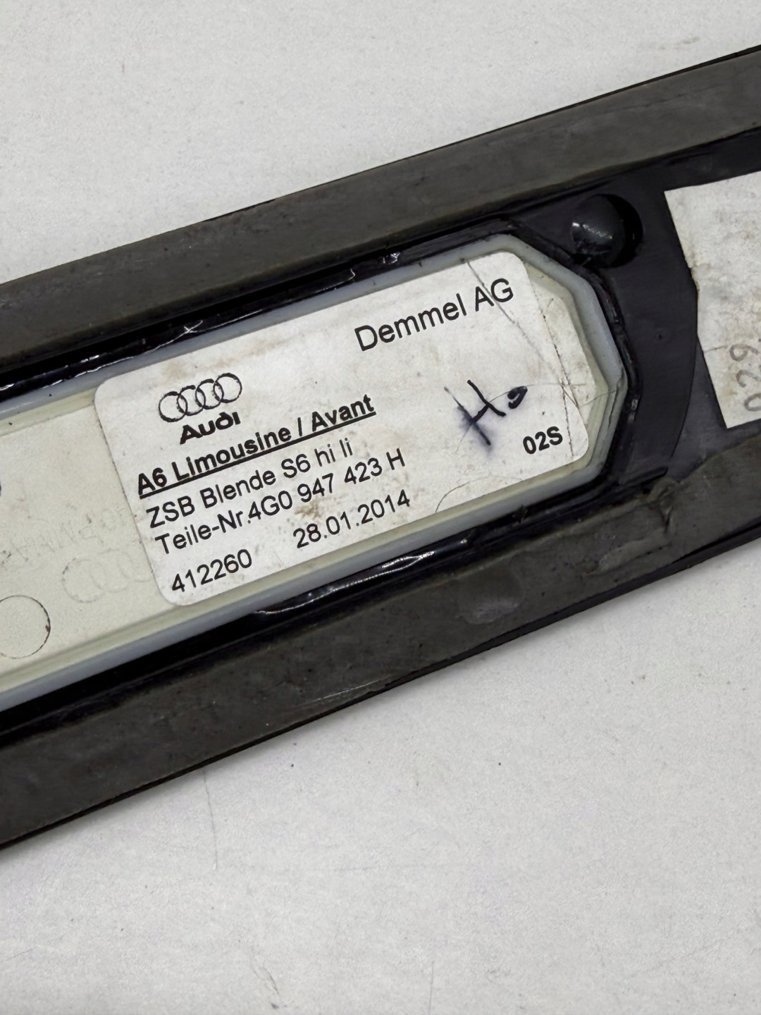 AUDI A6 S6 C7 moulding cap threshold LED left rear part SPRAWNA original!