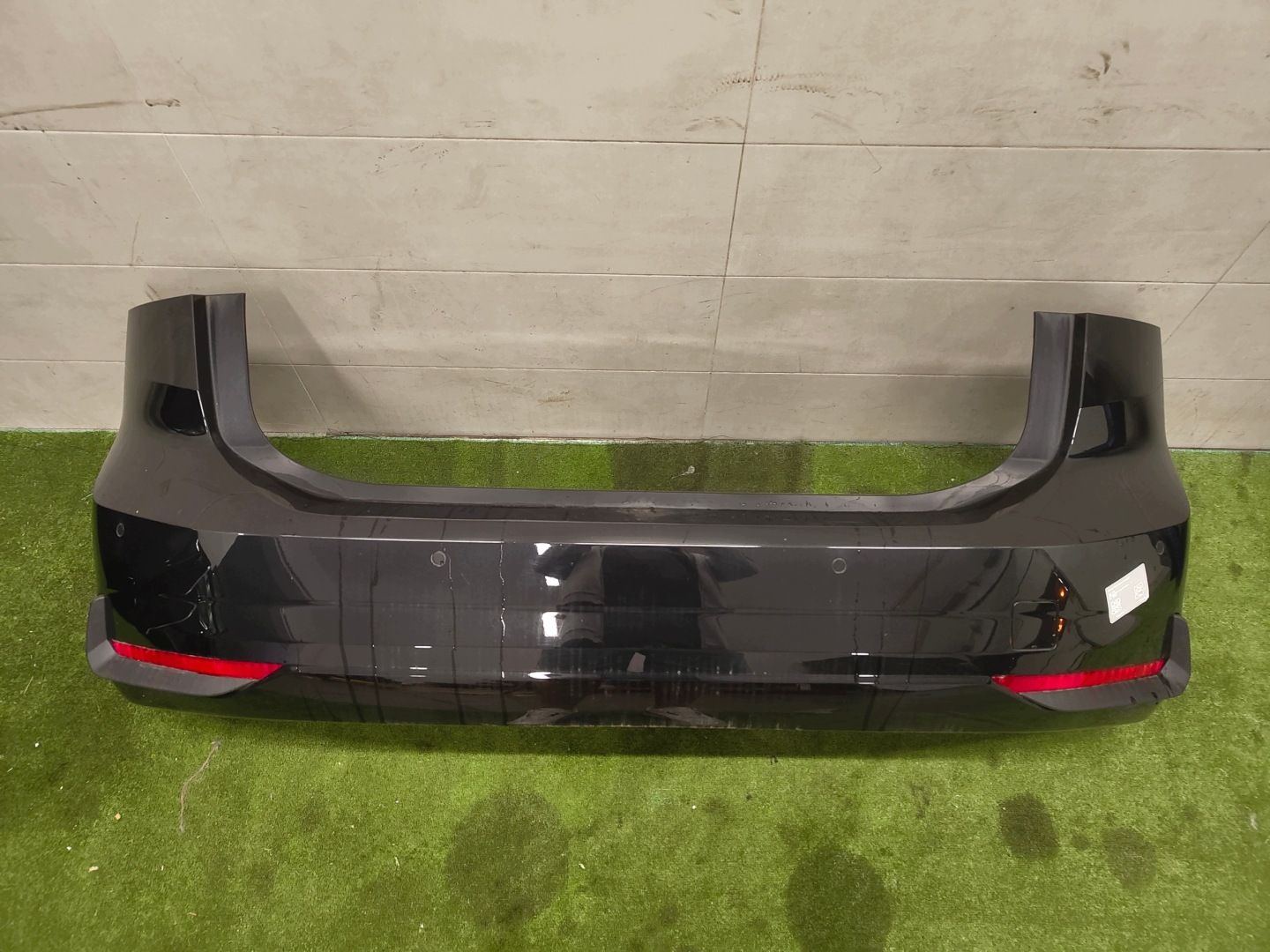 BMW 2 U06 ACTIVE TOURER bumper rear part 475 6PDC below towing