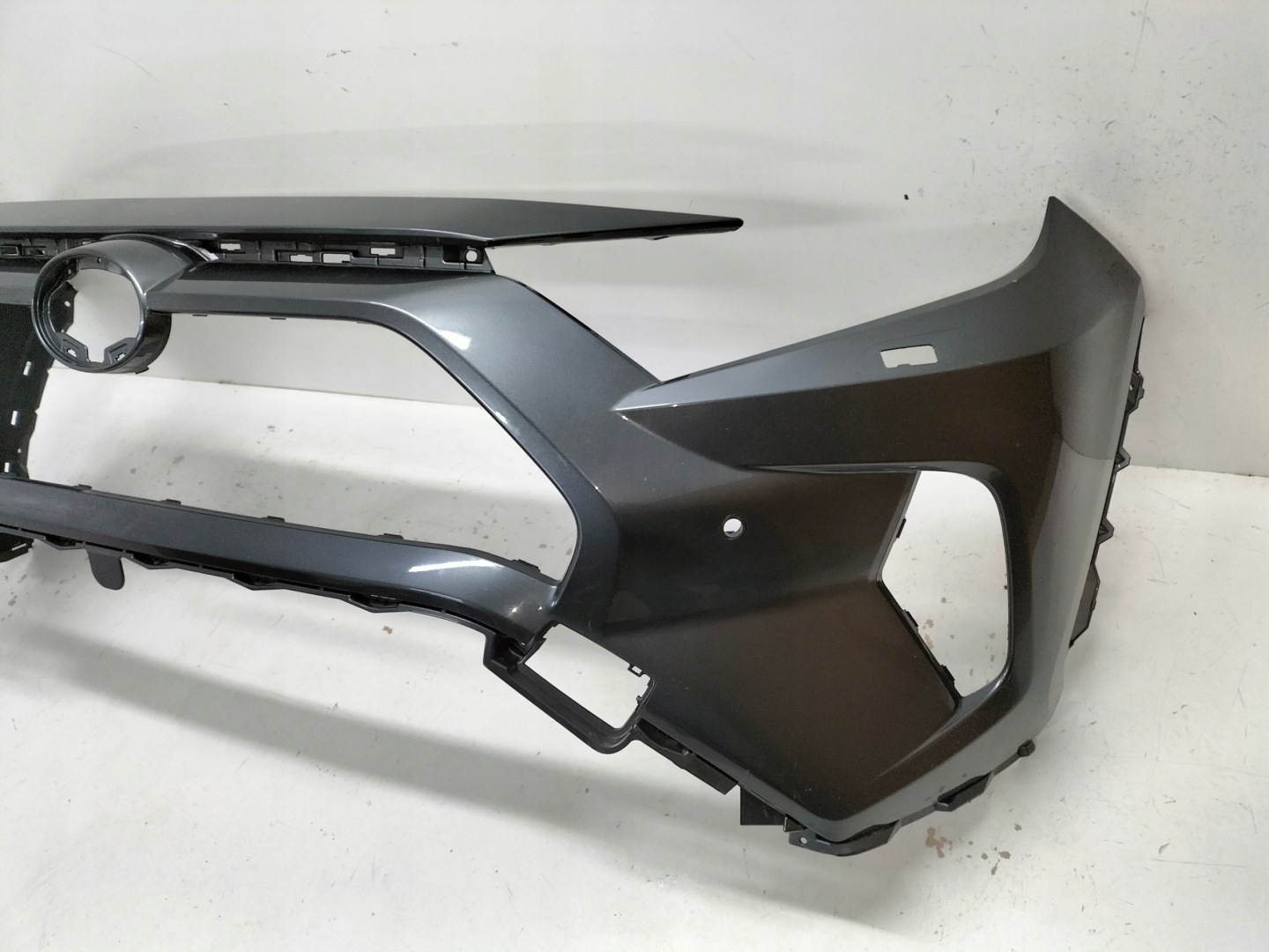 front bumper front TOYOTA RAV4 RAV-4 V 18