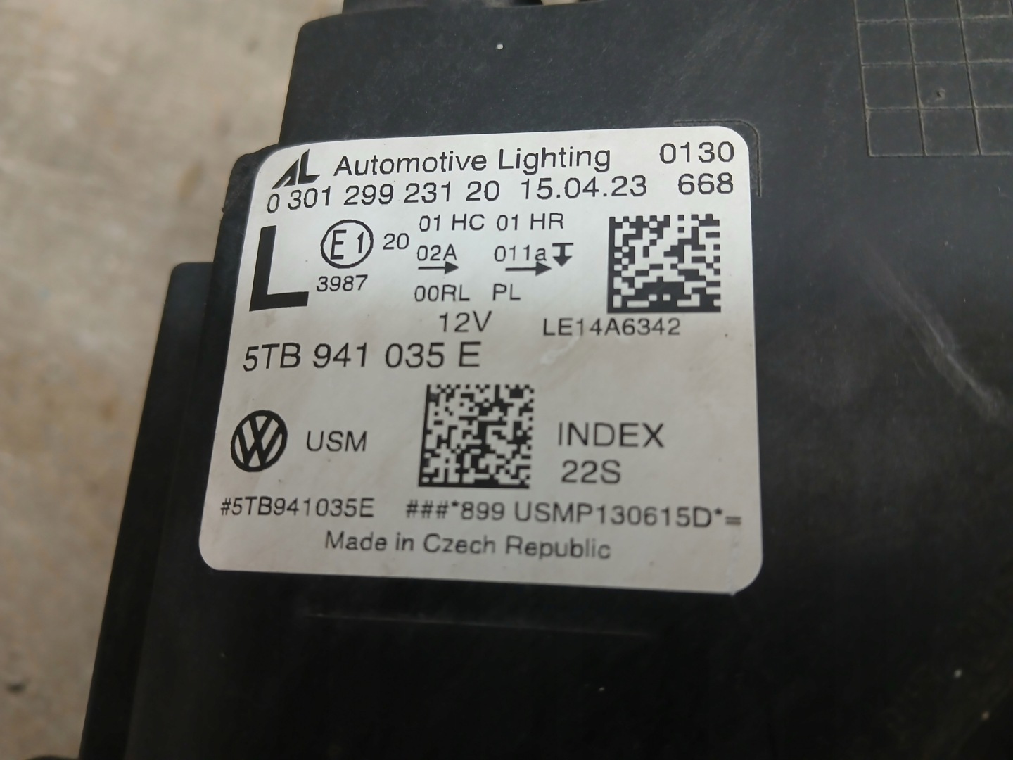 light front left VW TOURAN 5TA 15- FULL LED 5TA941035E