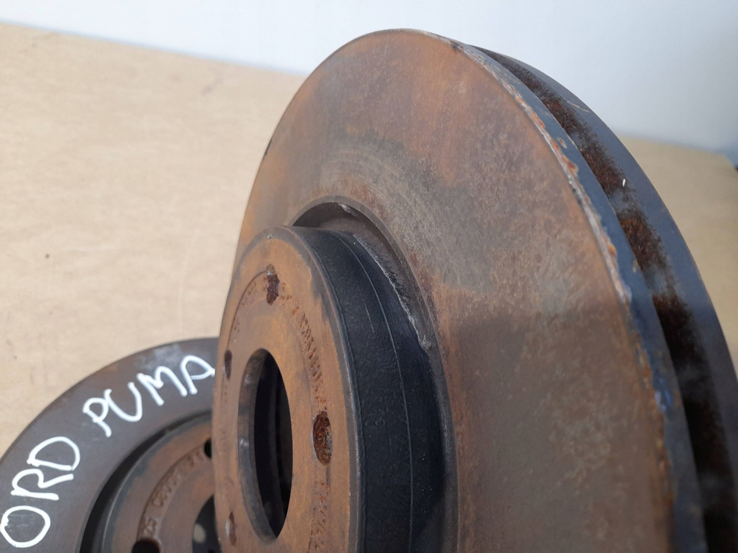 Ford Puma MK2 discs brake front plates (T50)