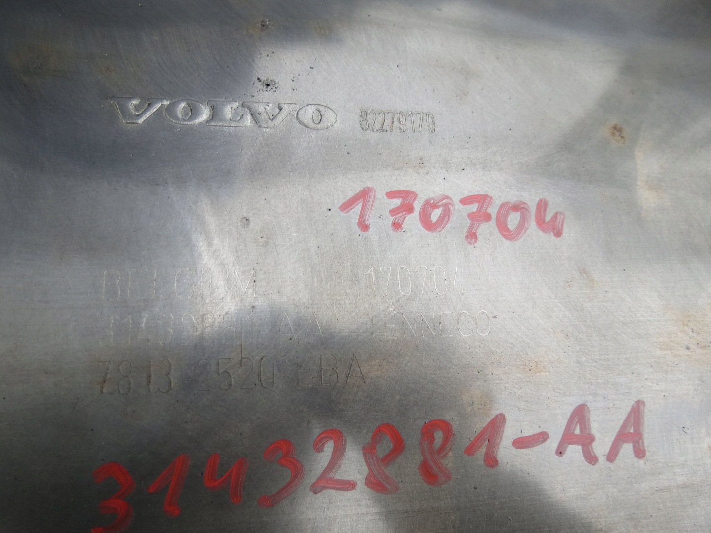 muffler, exhaust complete VOLVO V60 82279170 31472884