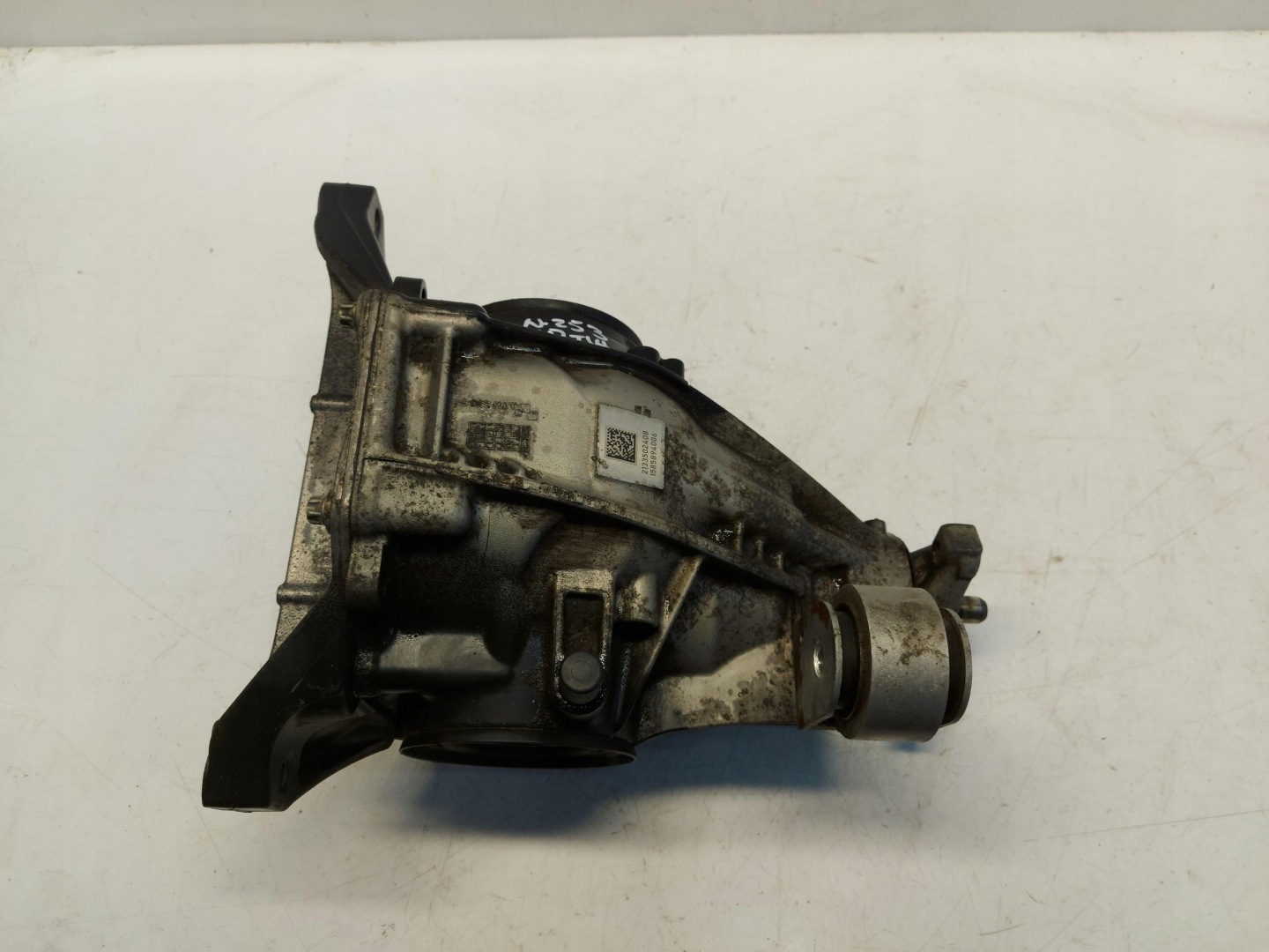 Mercedes W253 GLC differential diff rear part 2133502408