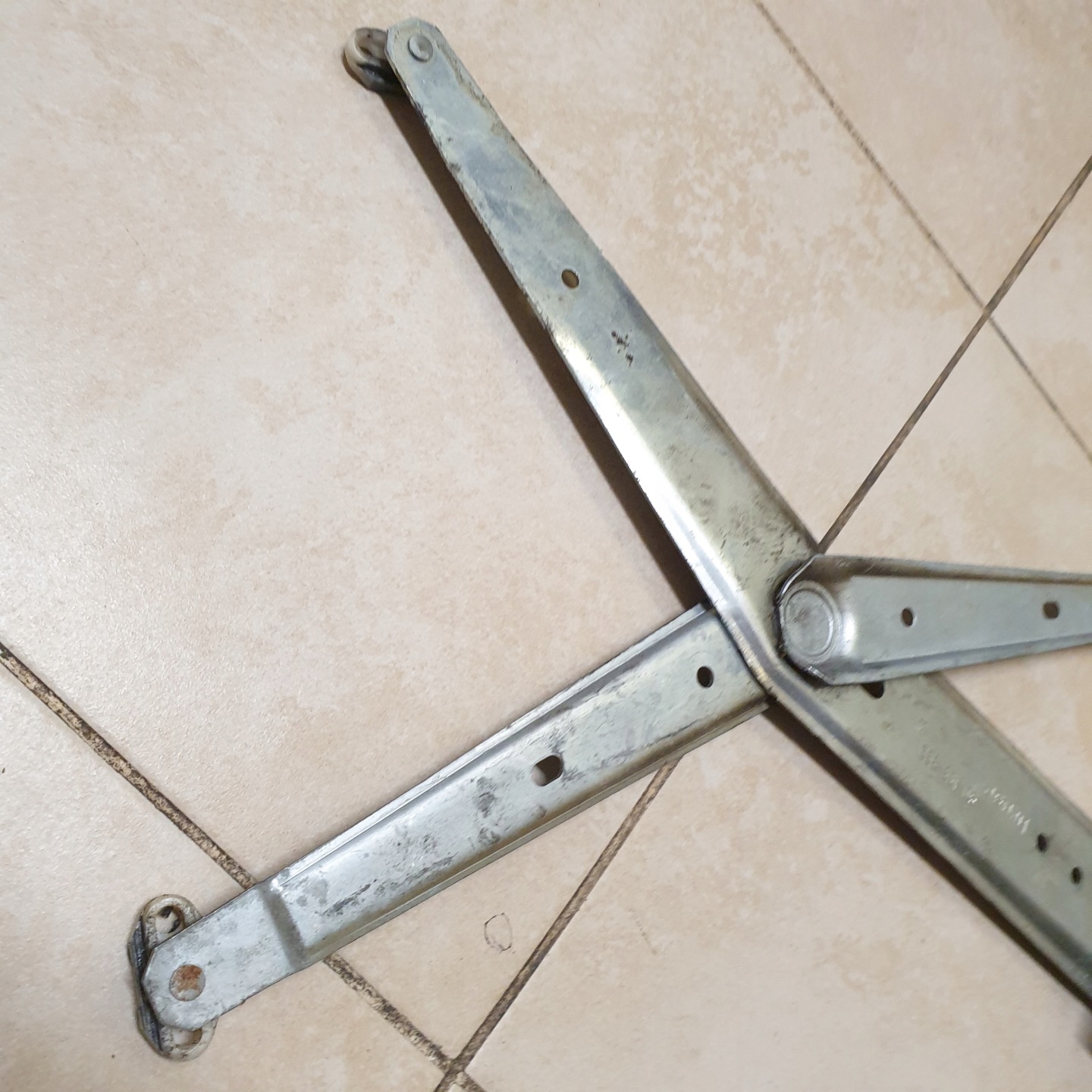 window regulator left front mechanism OPEL CORSA B 3D OE