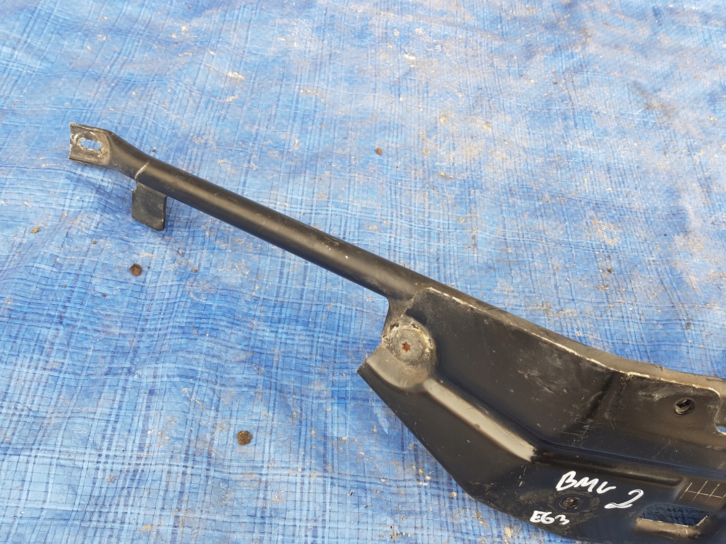 BMW E63 E64 front upper panel sider supports 7008851