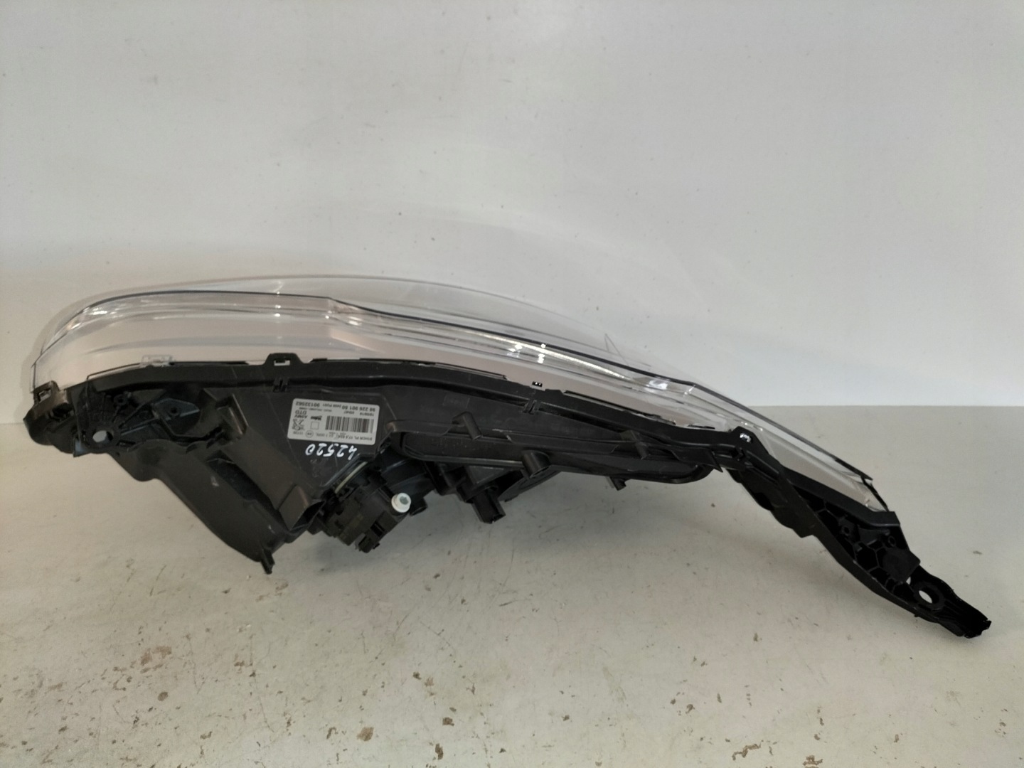 light front reflektor right PEUGEOT 208 LIFT 15-19