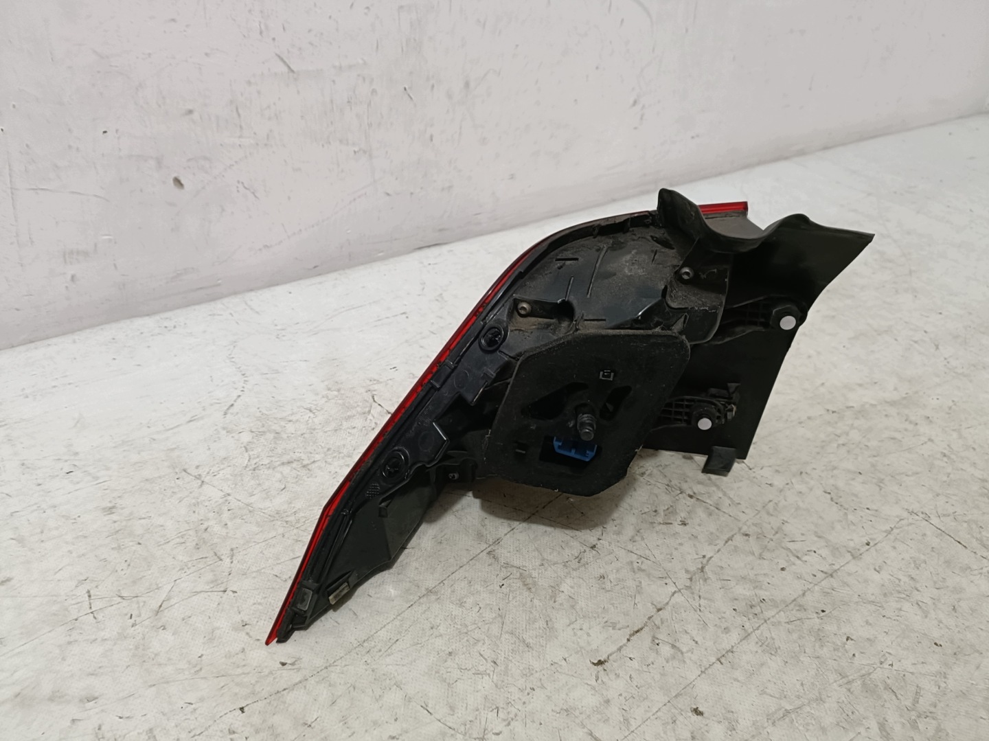 VW TIGUAN II 16- light rear right 5NA945208F