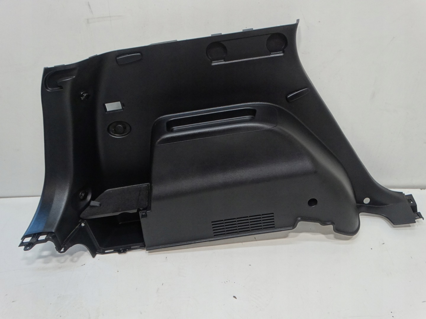 side upholstery boot left rear part KIA CARENS IV 85730-A4500