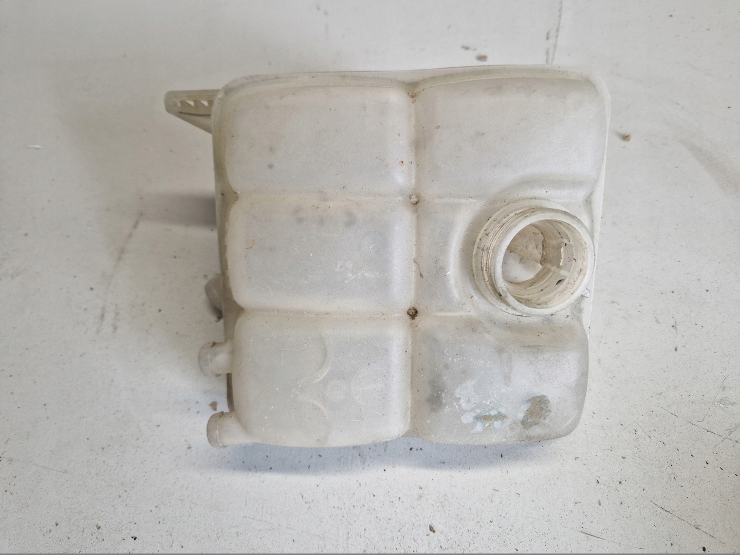 ekspanziona posuda vode FORD FOCUS MK3 KUGA 8A61-8K218-AE