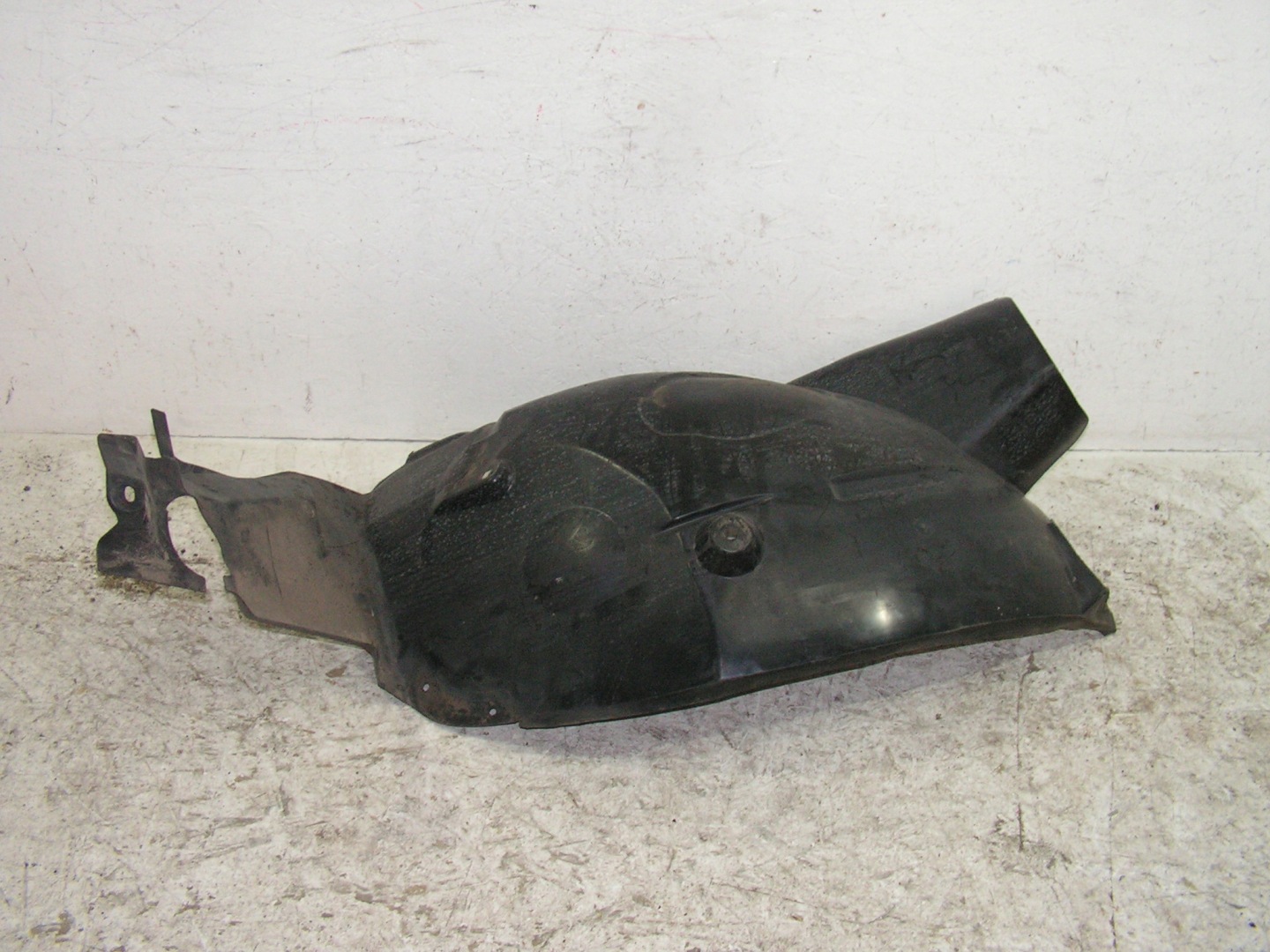 Mercedes A Klasa mudguard right front A1696903830