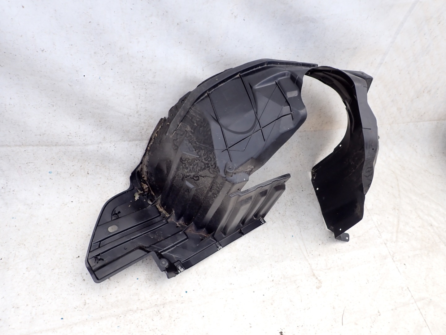 SUZUKI SX4 S-CROSS LIFT 16- mudguard right front
