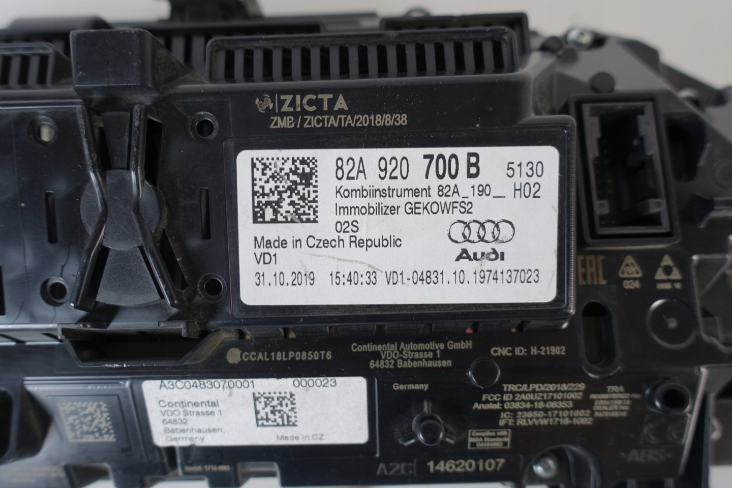 dials VIRTUAL dials LCD AUDI A1 82A 82A920700B
