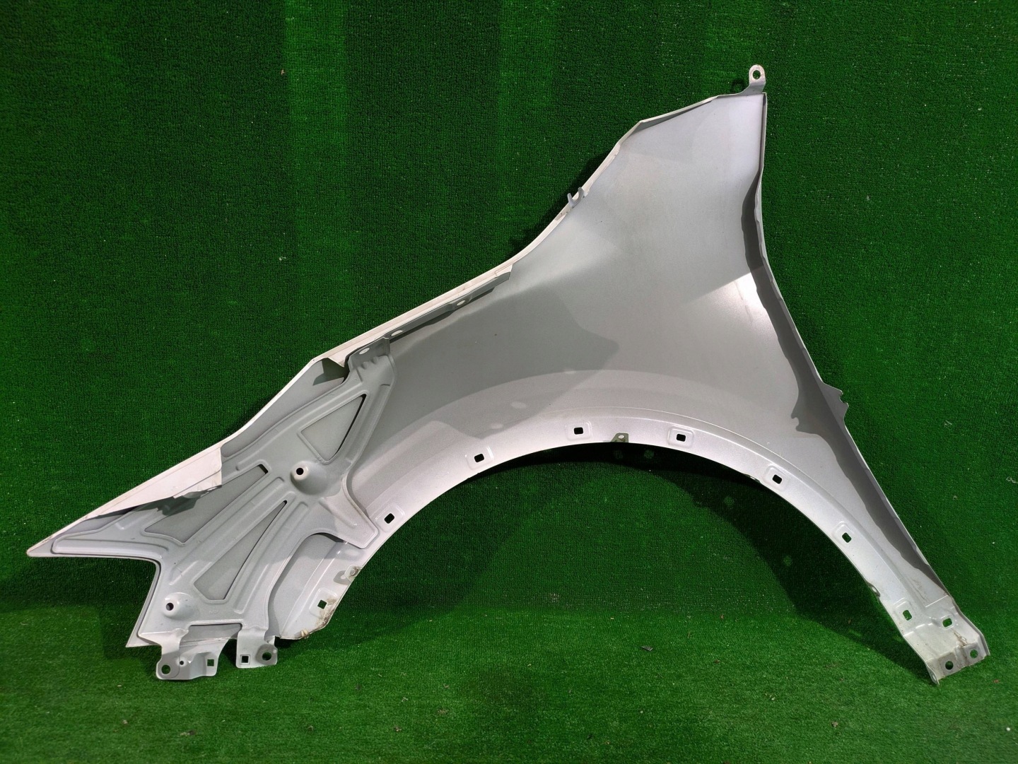 fender front right front KIA SPORTAGE V NR.148