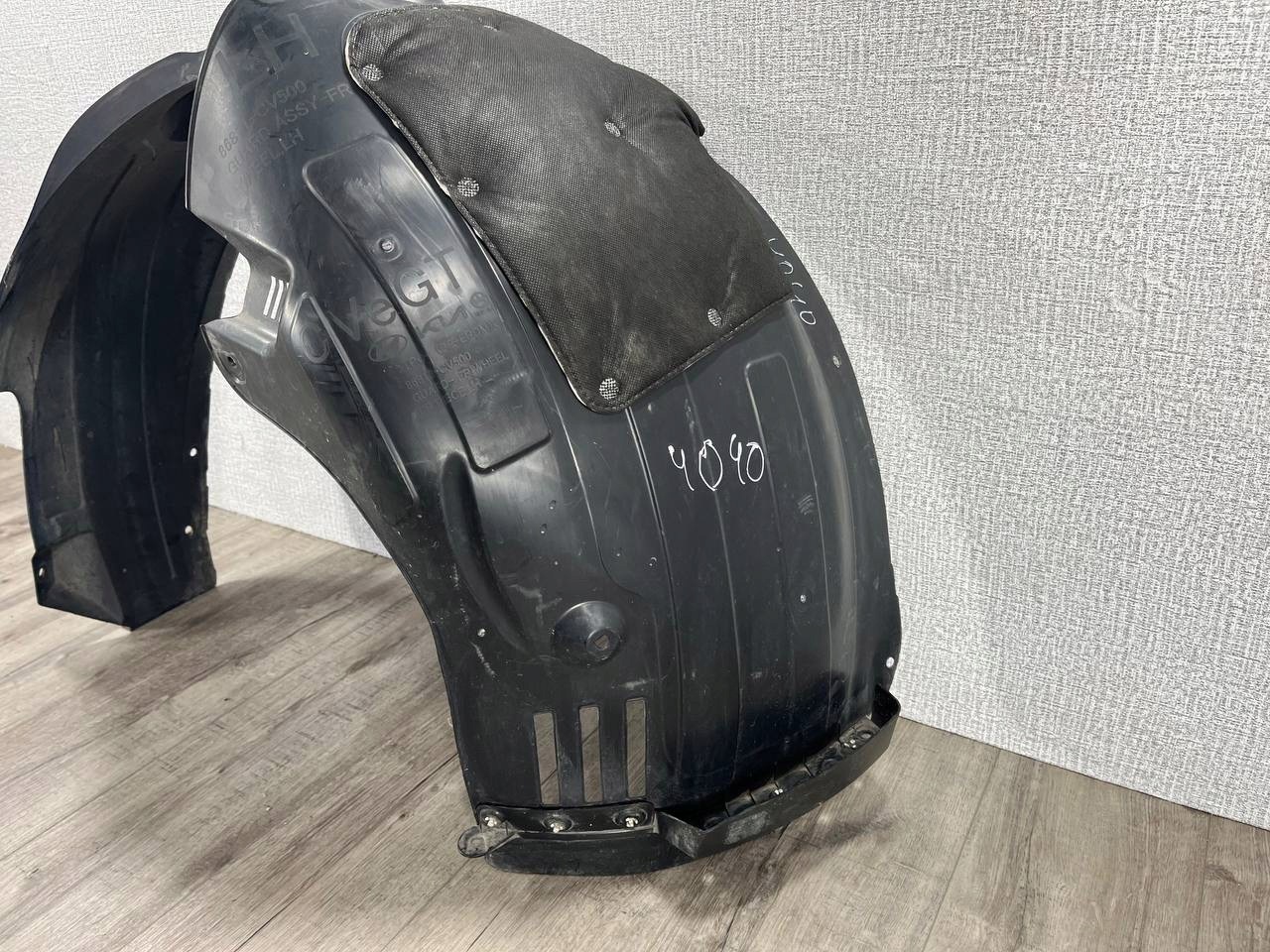 KIA EV6 GT GT-LINE 2021-> mudguard left front 86813-CV500