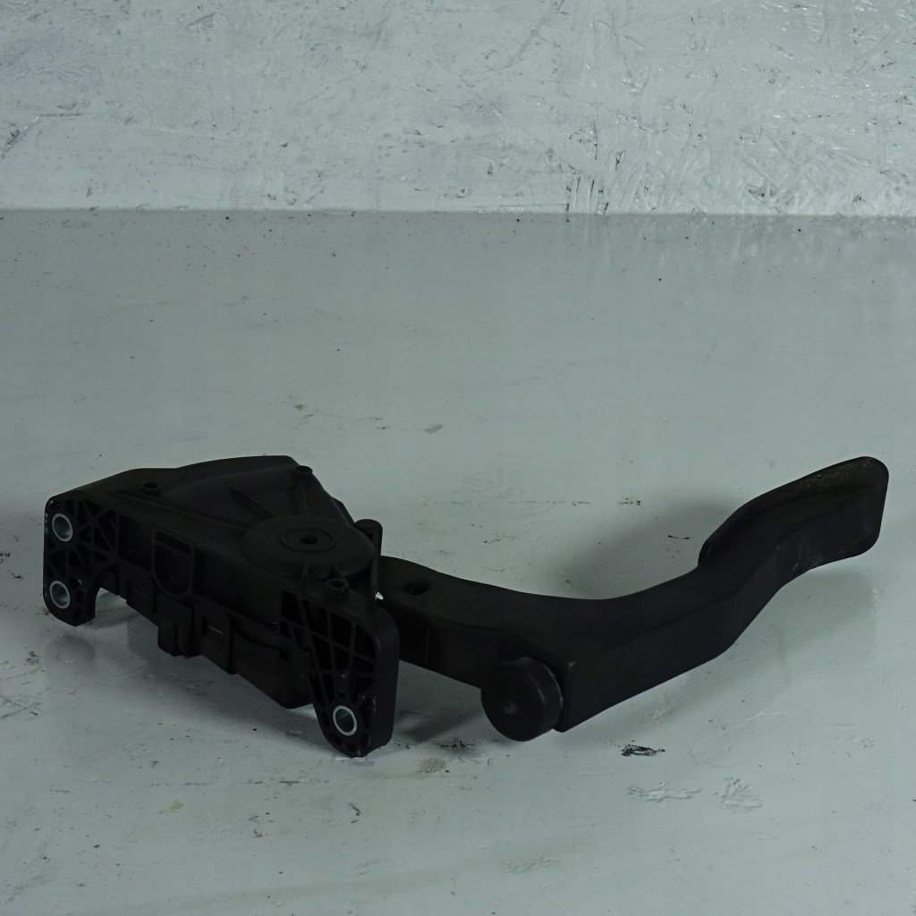 AUDI A6 C6 3.0TDI potentiometer Gas 4F1723523B