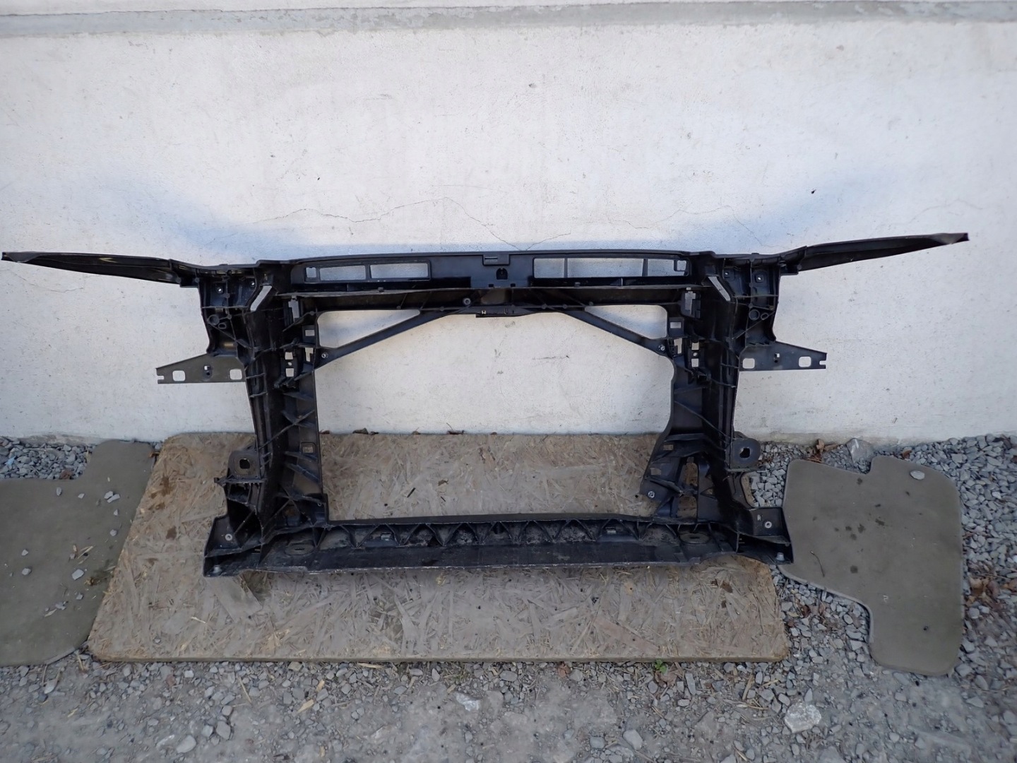 support panel for radiators pillar iron AUDI TT III 8S 8S8 14-23 8S8805594C