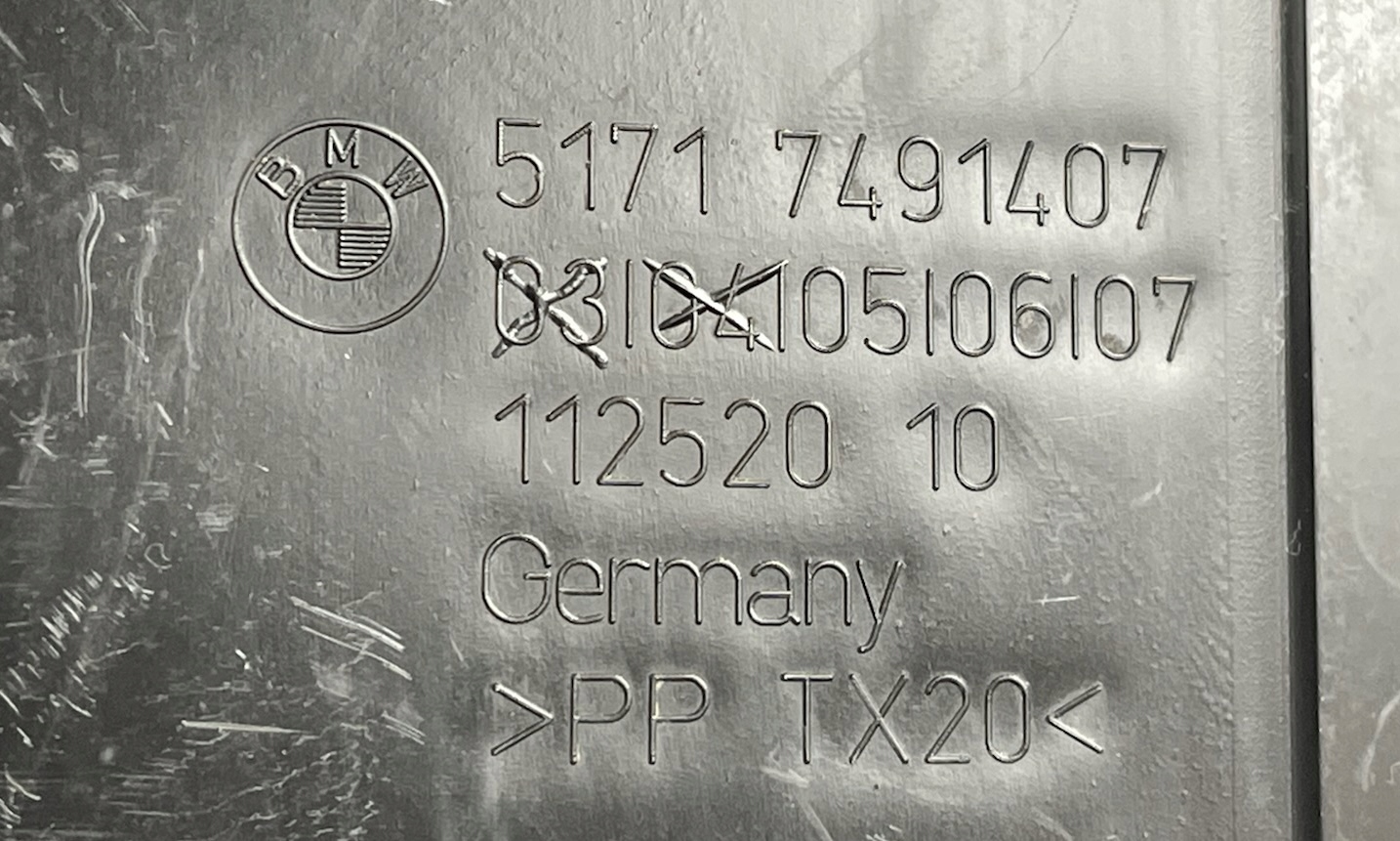 BMW 4 G22 G23 torpedo left upper cover 7491407