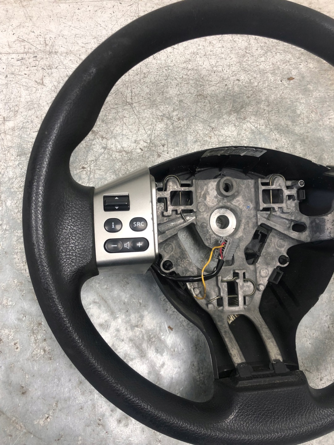 steering wheel, leather MULTIFUNKCJA NISSAN NOTE E11