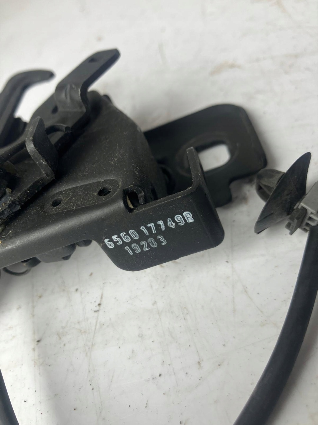 bonnet latch lock sensor RENAULT ZOE II LIFT 656017749R