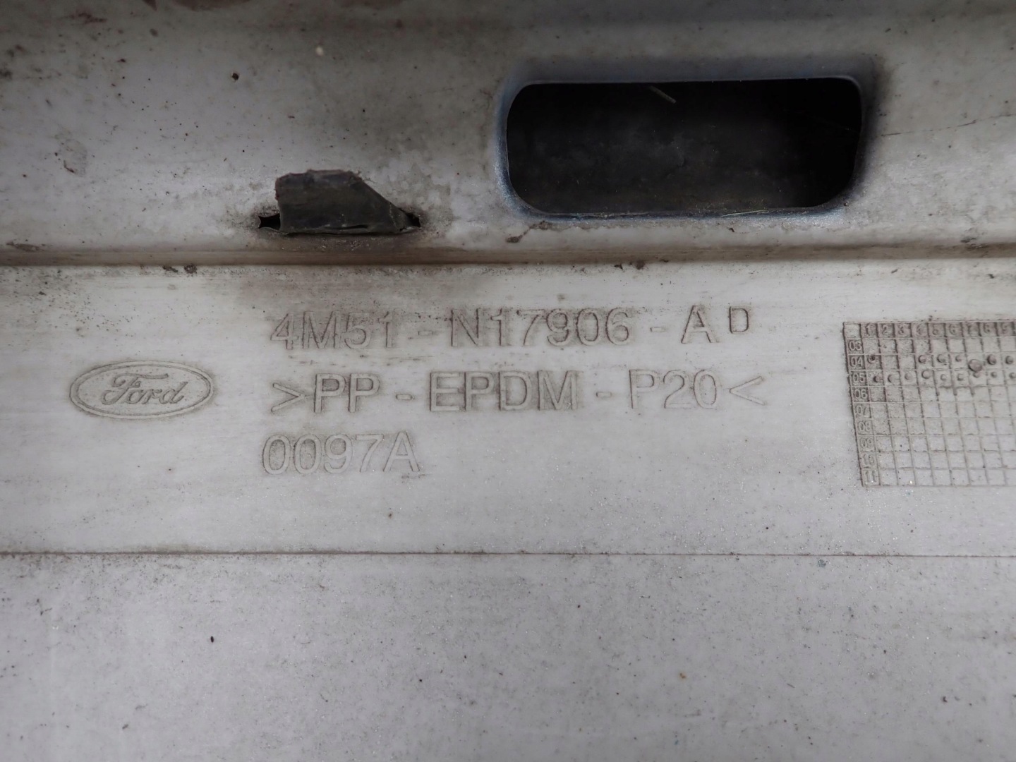 FORD FOCUS MK2 04-07 KOMBI bumper rear part rear