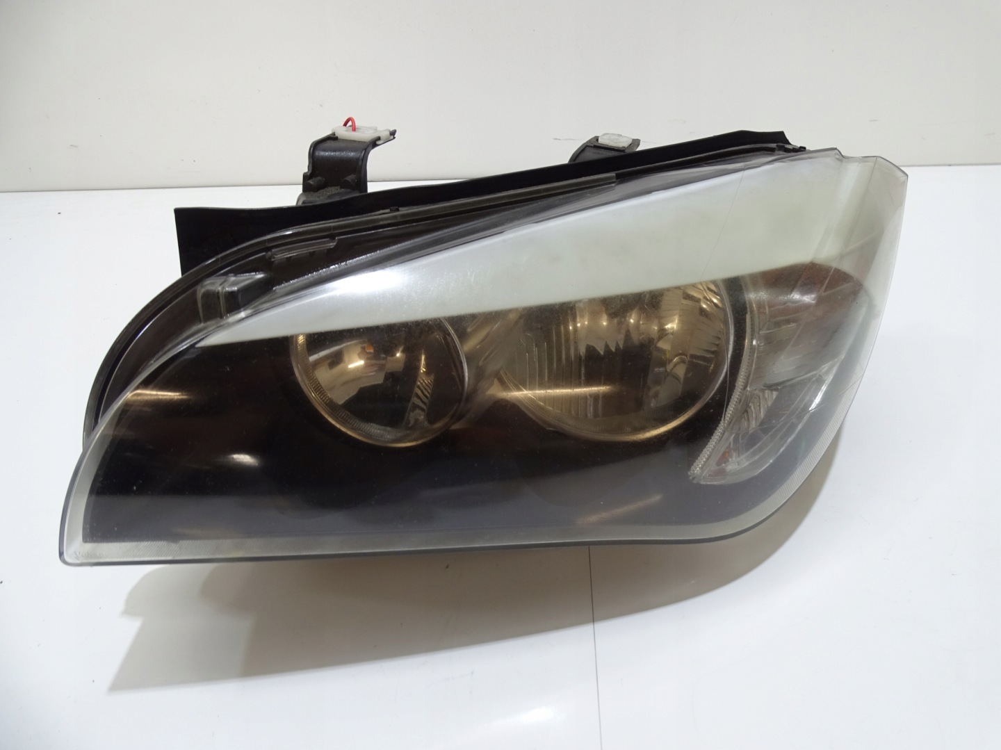 BMW X1 E84 light left front 2990003 ANGLIK