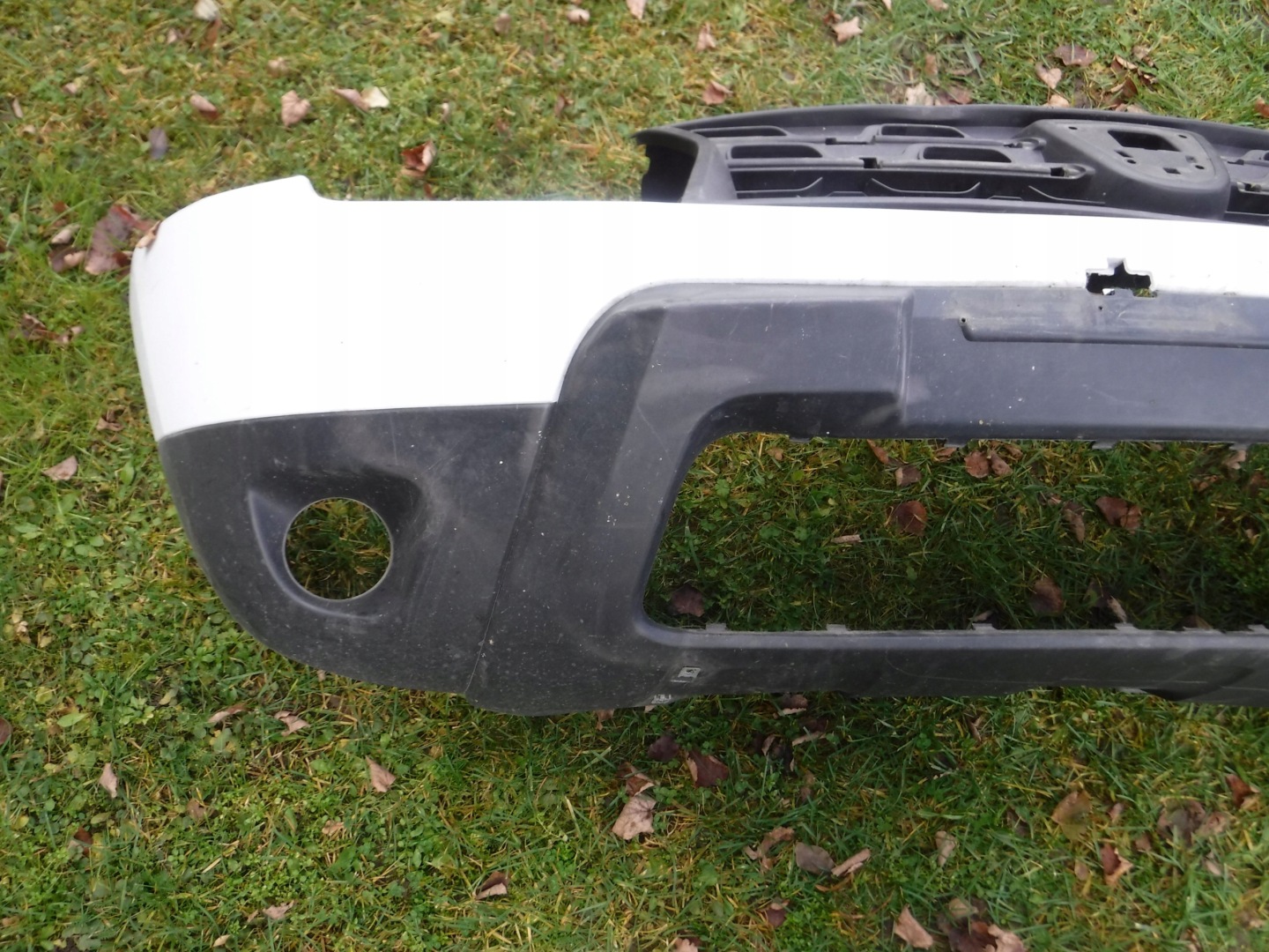 nárazník předek přední DACIA DUSTER 2010