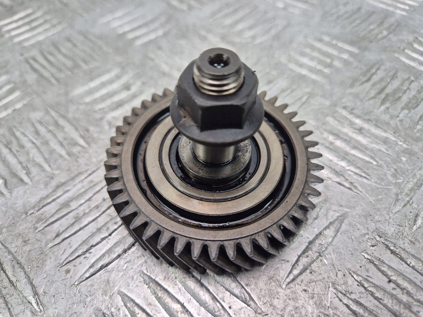 roue zebate lancucha de la distribution BMW 5 E60 E61 520d 7802577 N47D20A