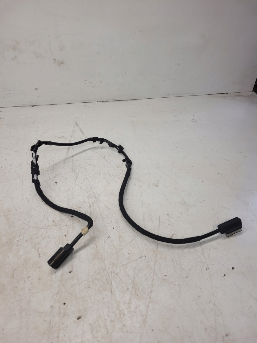 Originale KABEL ADAPTER MMI AUDI A6 C6 LIFT 4F0