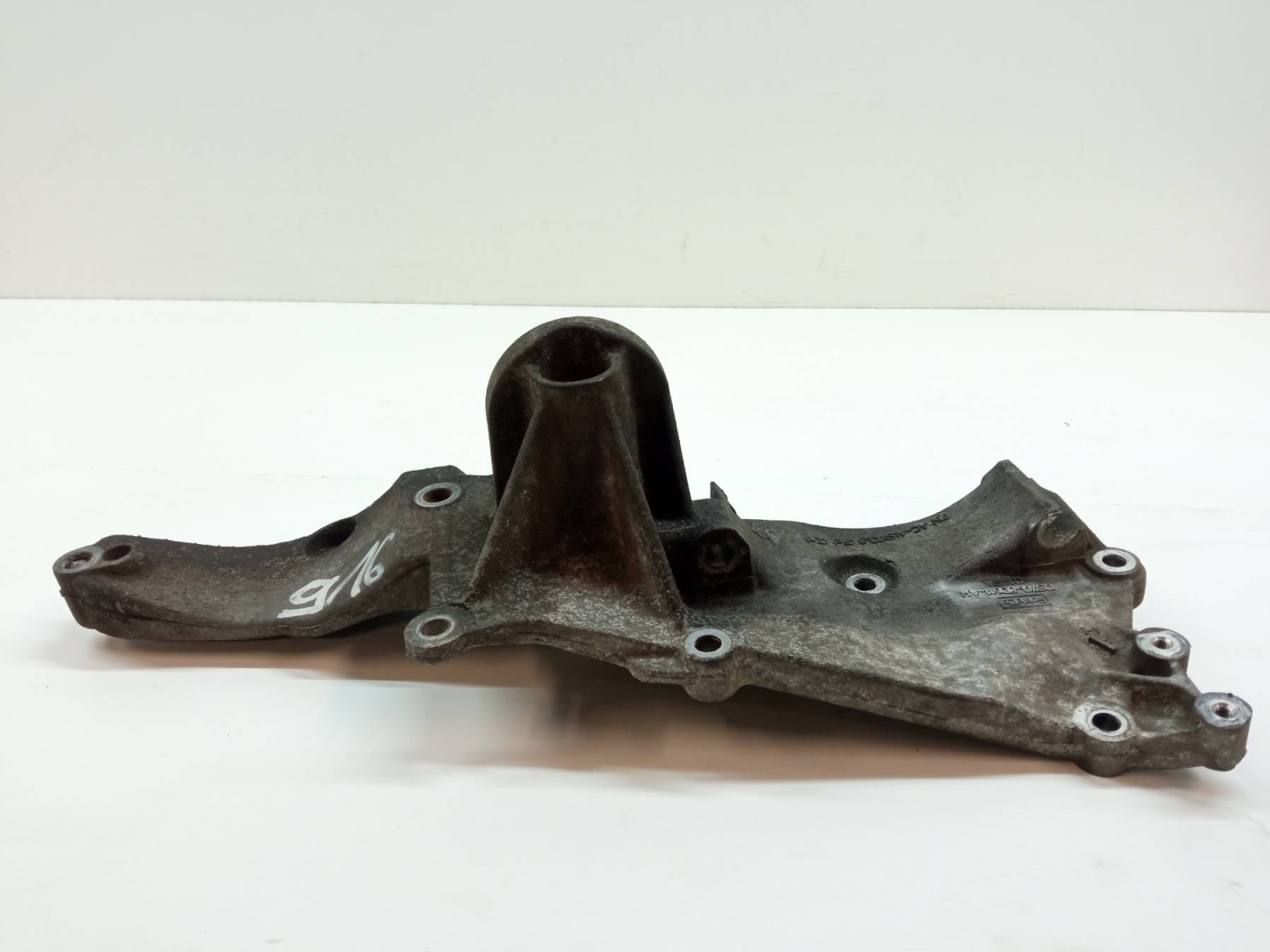 support DS7Q8D611AH 2.0 TDCI Ford Mondeo Mk5 (2014-)