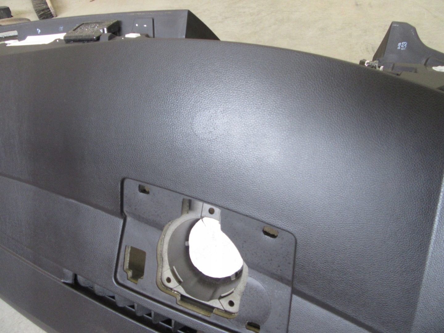 dashboard instrument panel BMW e60 e61 sedan KOMBI EUROPA 05-07r. kubki