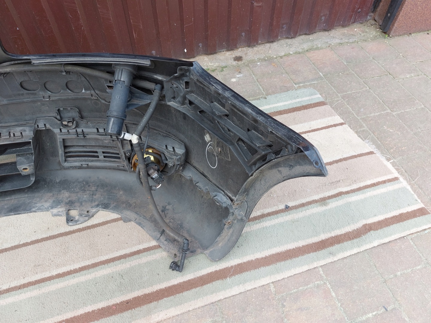 bumper front VW TOURAN and 03-06r black washers