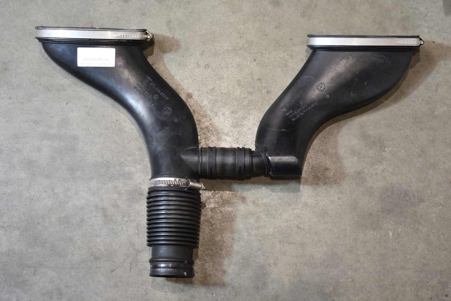 IDEALNY drain intake air hose PORSCHE PANAMERA 971 1