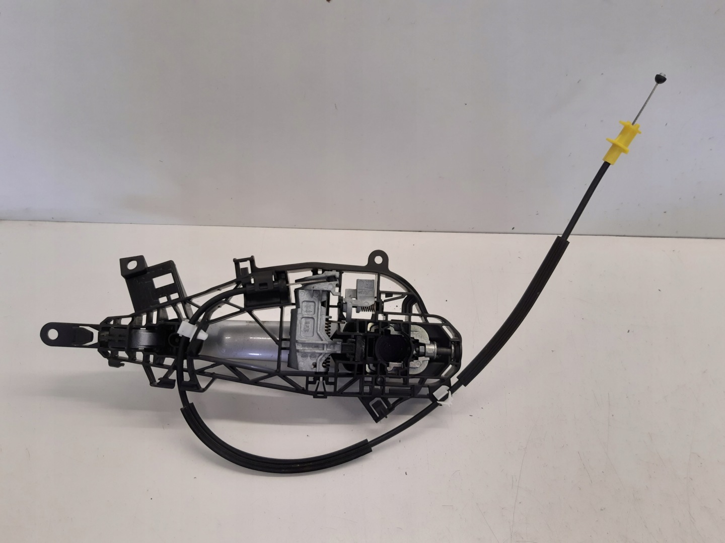handle left rear part Z176 Opel Astra J