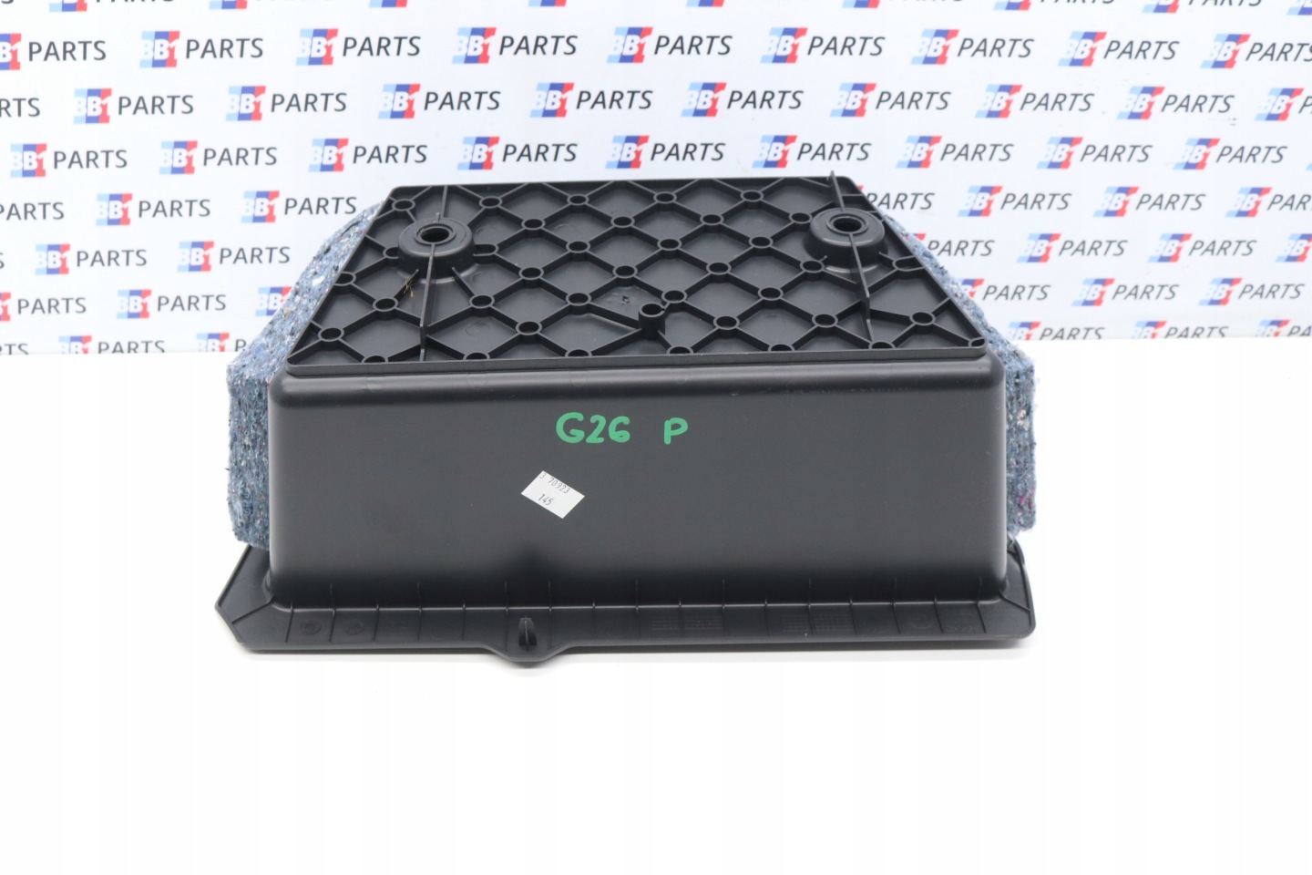 BMW G26 I4 passenger compartment boot floor well right 7951242