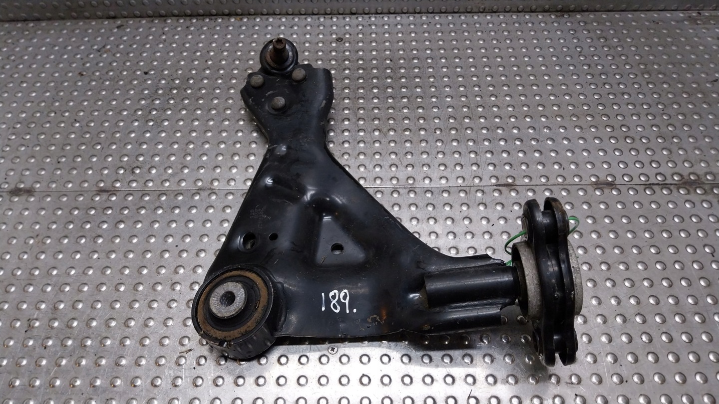 arm left front A4473301407 MERCEDES VITO V KLASA W447