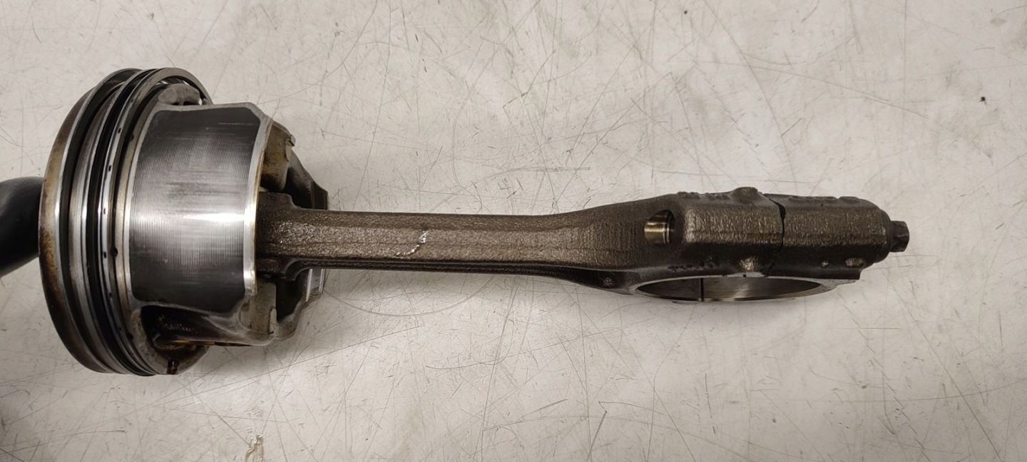 piston connecting rod CAW VW Scirocco 2,0 TFSI