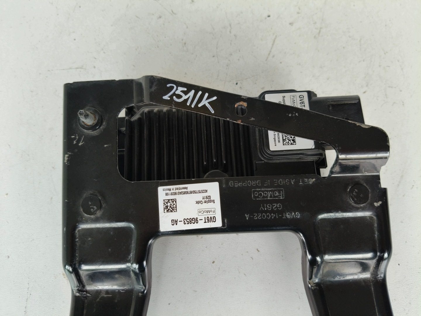 RADAR DISTRONIC ACC sensor FORD KUGA MK2 GV6T-9G768-AT