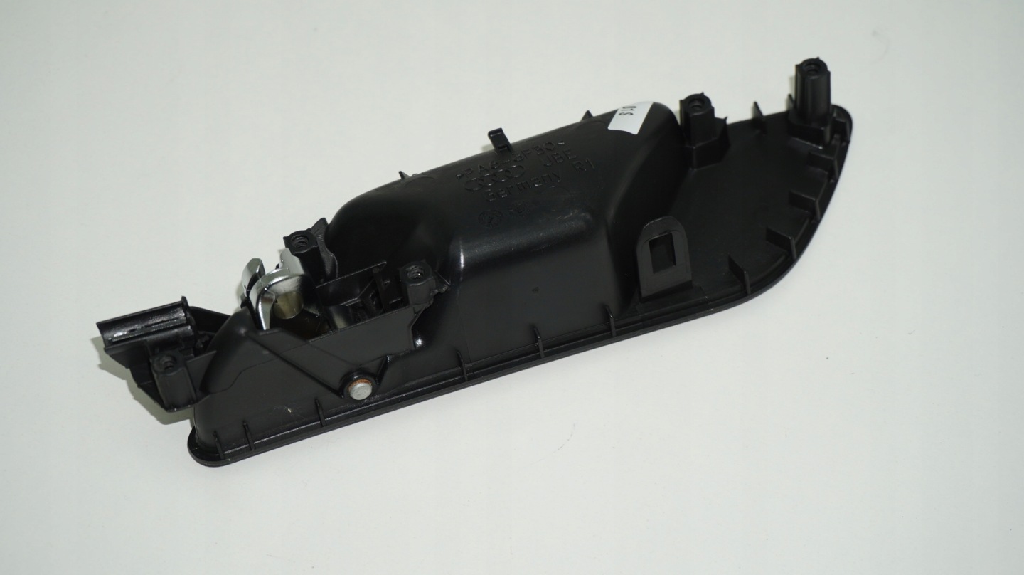 AUDI A3 8V handle door inner right rear part