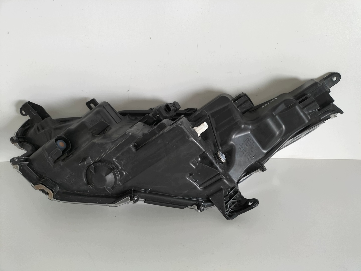 light front reflektor right TOYOTA YARIS 4 IV 20- FULL LED