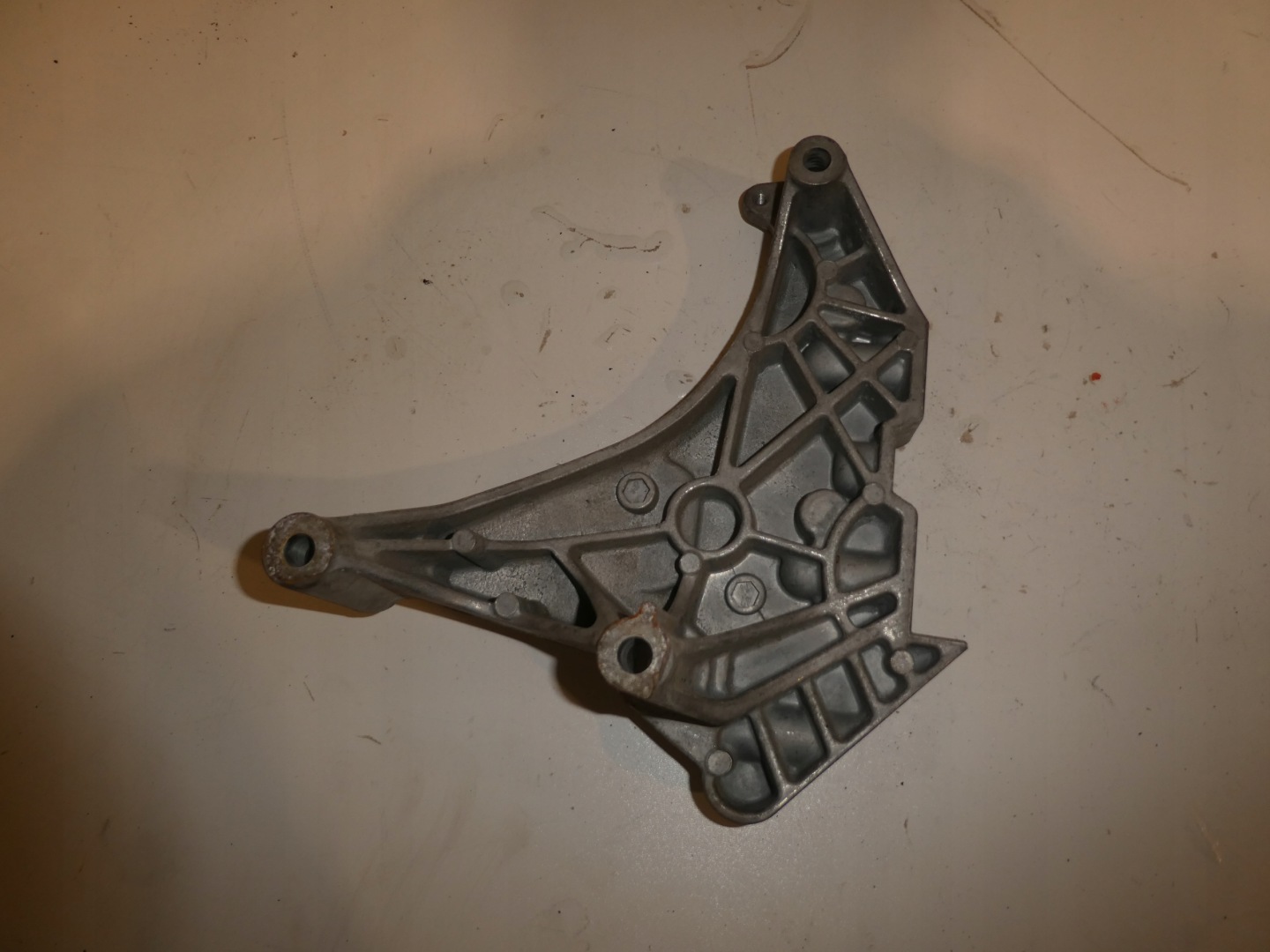holder engine mount VW TOURAN 2.0 TDI 03L199207