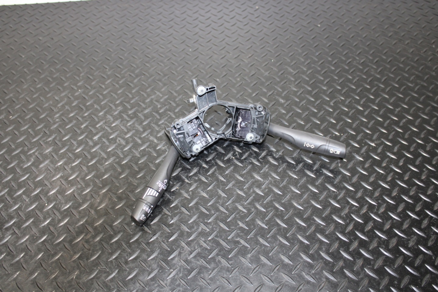 DEVIO LUCI DEVIO tergicristalli indicatori di direzione OPEL ASTRA K V 5 39063119
