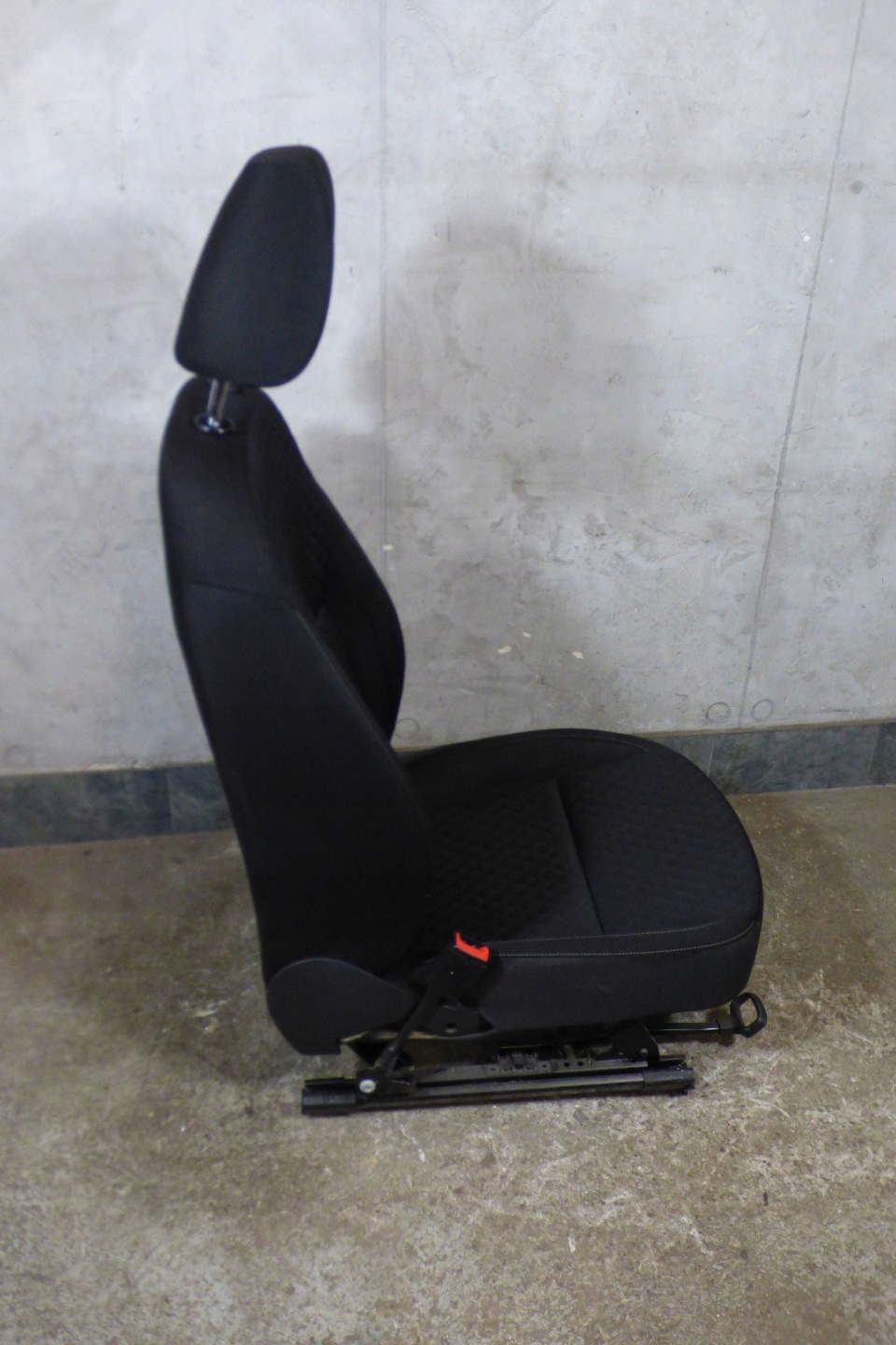 Skoda Octavia III MK3 seat left driver´s complete EUROPA