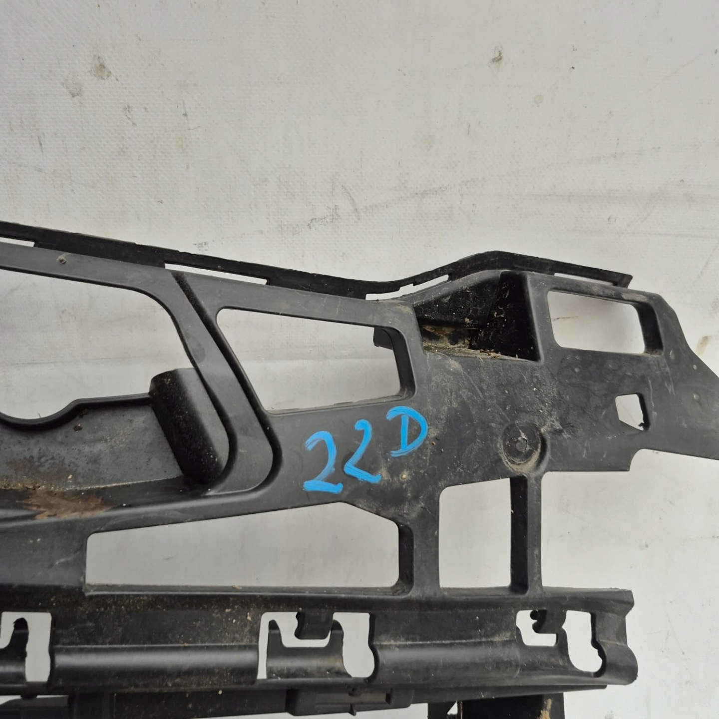 BMW 5 G30 G31 17-20 support holder of a bumper right front
