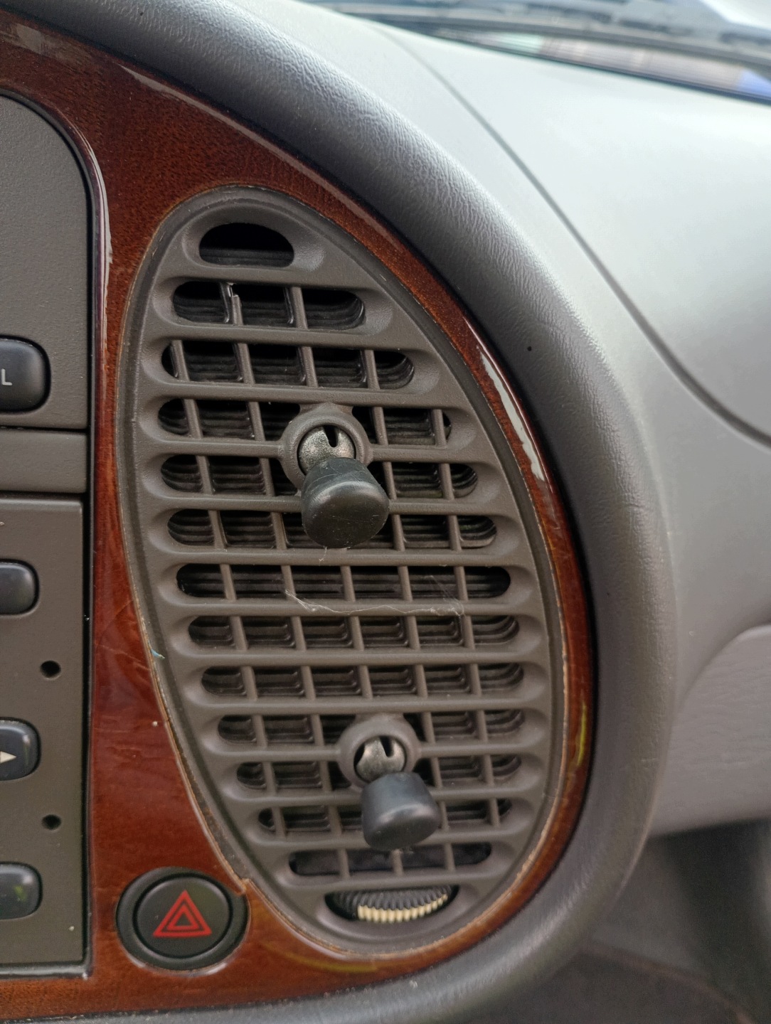 grid air conditioning devices air central Saab 93 9-3 98-02