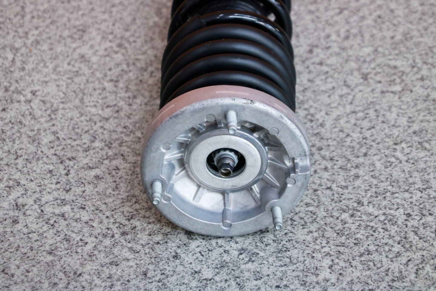 BMW M8 F92 shock absorber right left rear part EDC 7856903